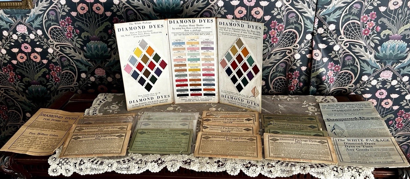 Art Deco 1920s Diamond Dyes Color Fabric Swatches Display + 16 Unused Dyes Silk