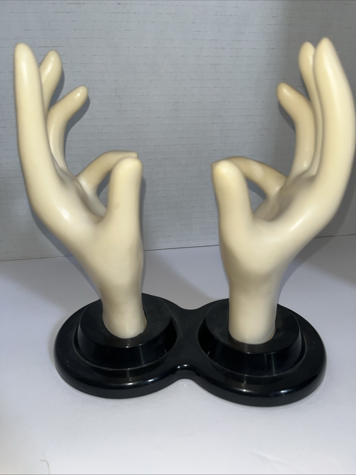 Vintage 1990 Giftware Double Mannequin Hands Jewelry Ring Display TX1