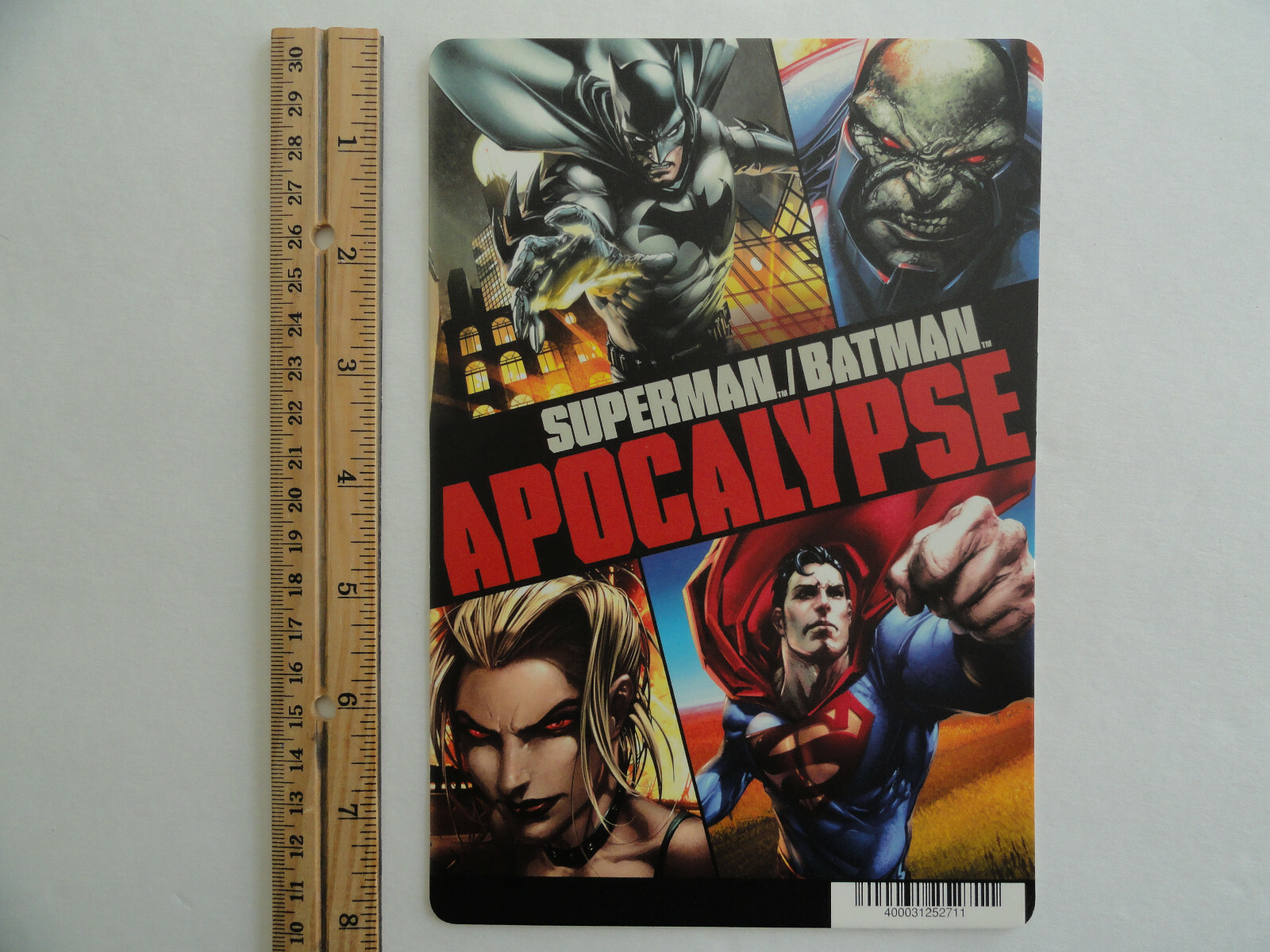 SUPERMAN / BATMAN APOCALYPSE – BLOCKBUSTER VIDEO BACKER CARD 5″X8″ – NO MOVIE