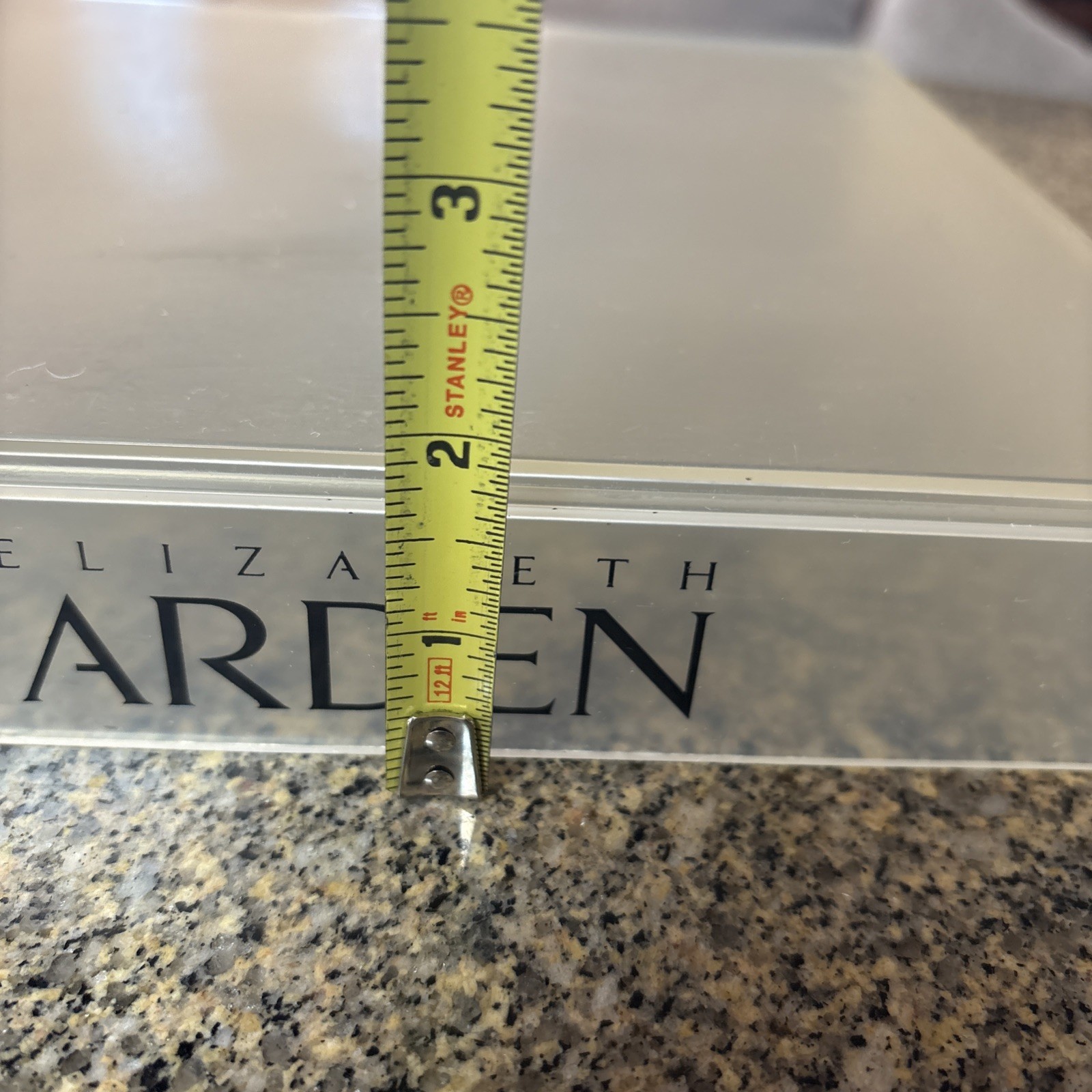 Vtg Square Acrylic Plastic Store Display Case Elizabeth Arden Cosmetics Makeup