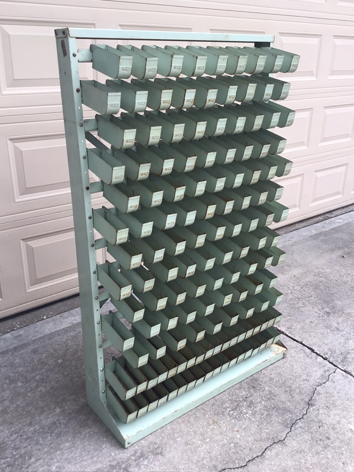 VINTAGE BATHEY HARDWARE STORE METAL DISPLAY FIXTURE SORTING ORGANIZER BOLT BIN