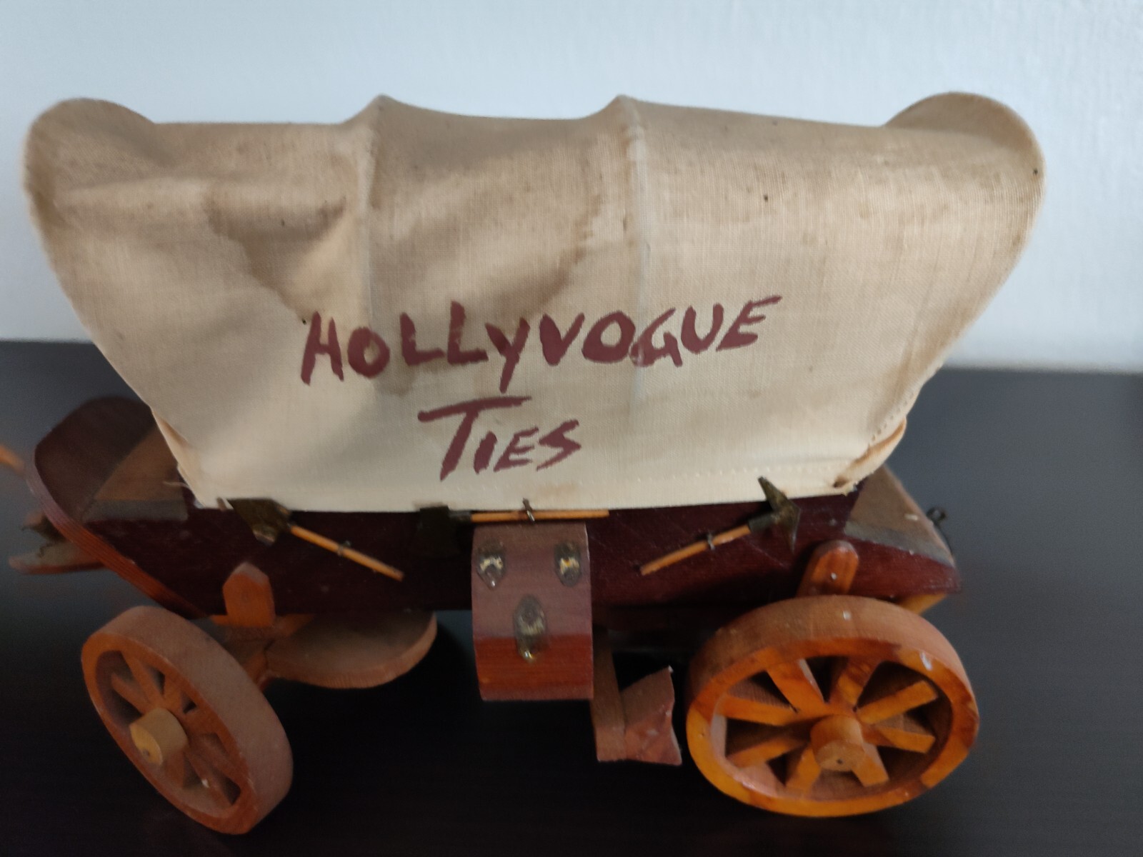 Vintage 1940s 1950s Advertising Hollyvogue Store Display Western Stagecoach