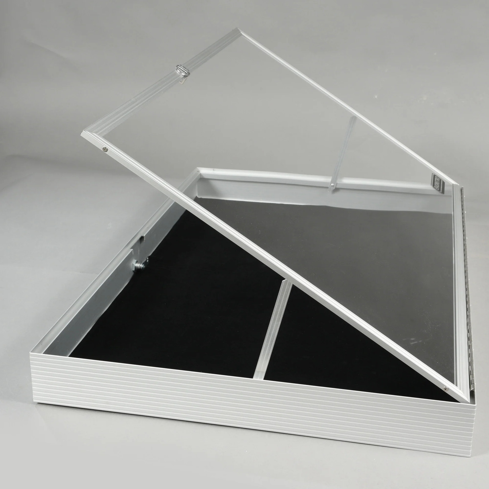 Lockable Aluminum Display Case 36 x 24 x 4″ Silver Showcase for Collectibles
