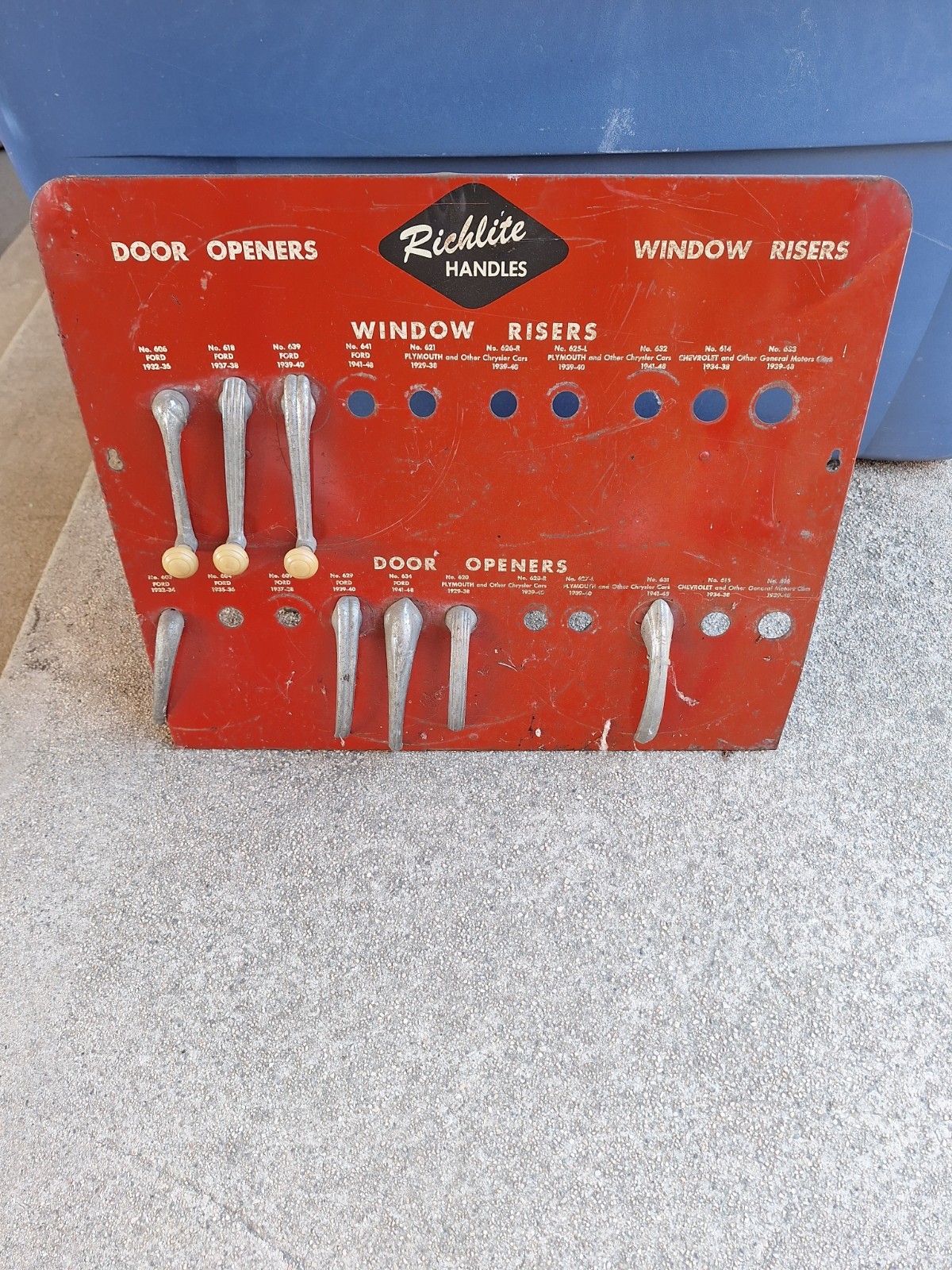 Vintage Richlite Handles Metal Counter Display ~ Door Openers & Window Risers