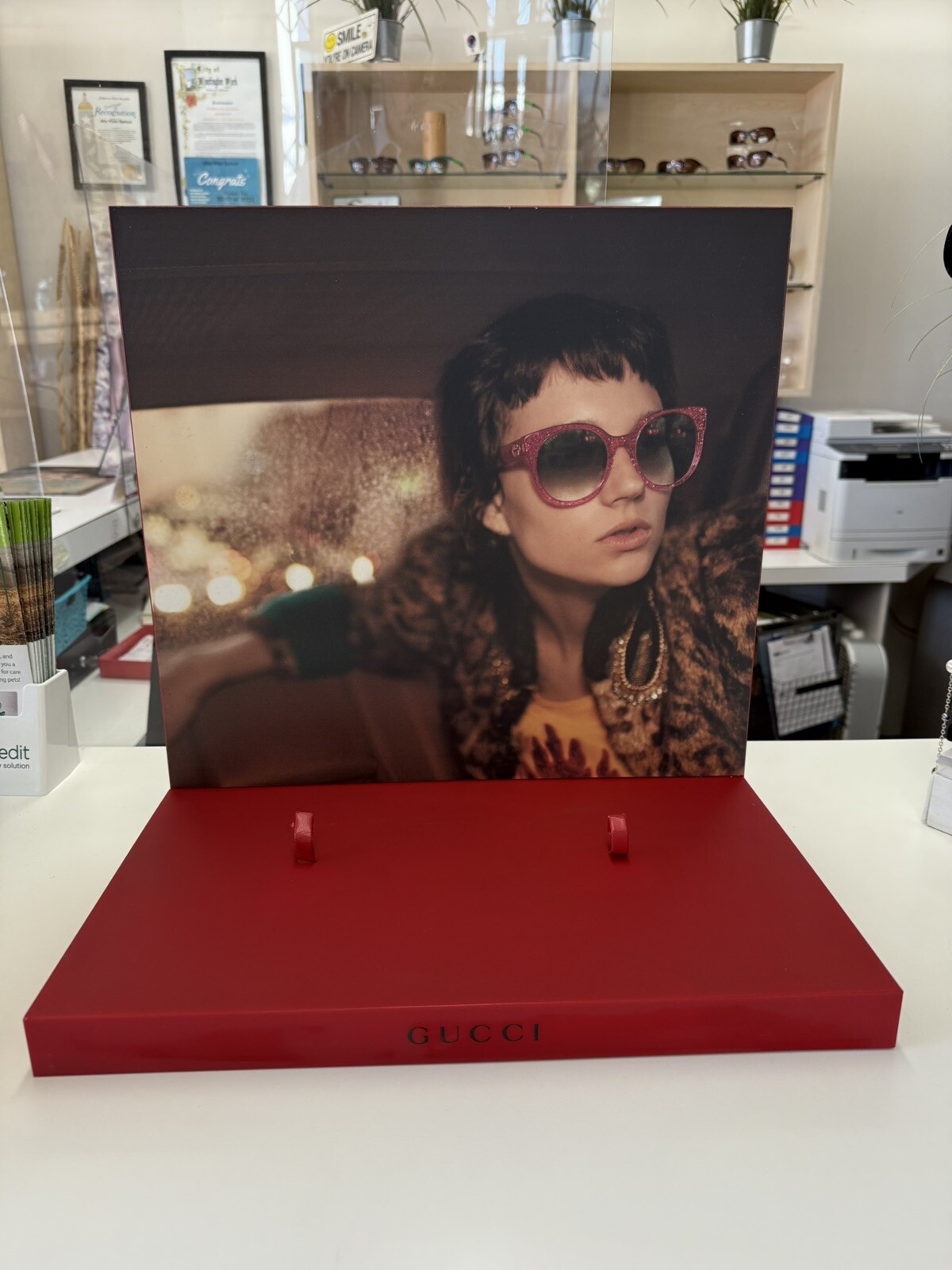 GUCCI Display Countertop Stand Retail watch sunglasses perfume