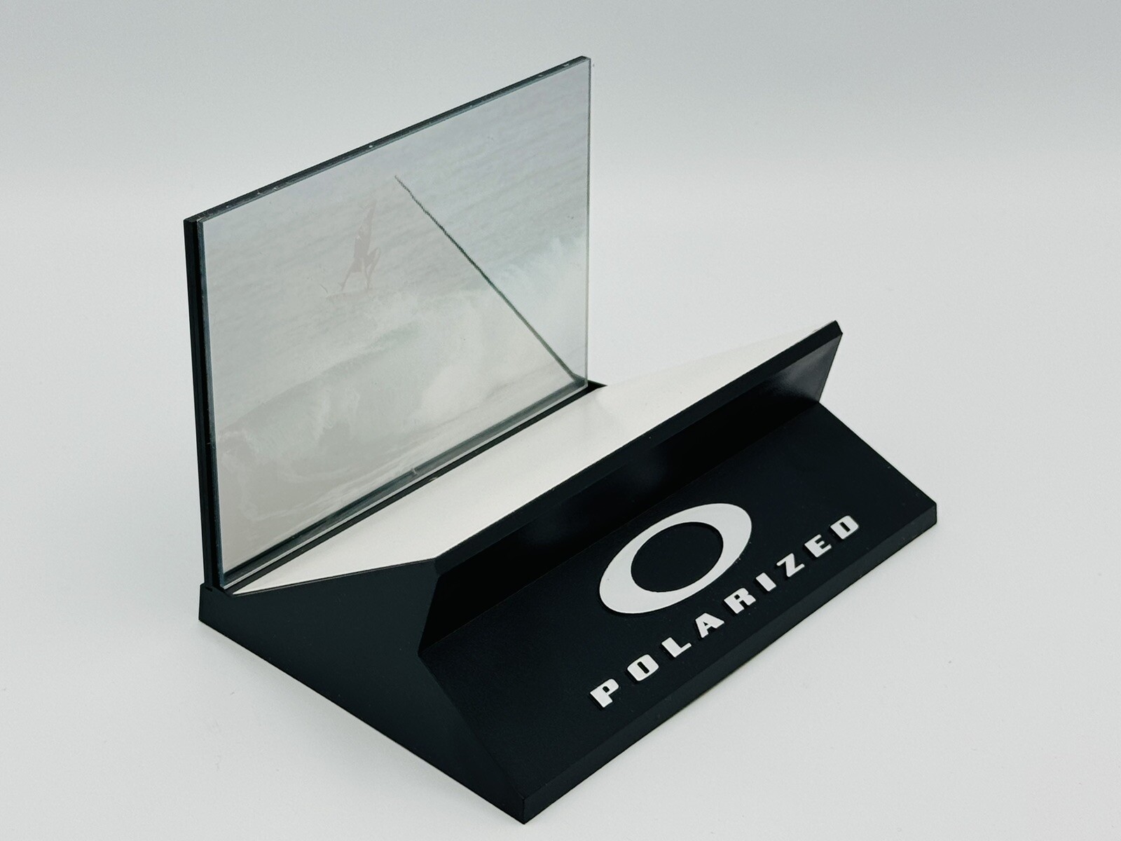NEW OAKLEY STORE POLARIZED TEST DISPLAY 2.0 WATER IMAGE CASE RARE SURFING