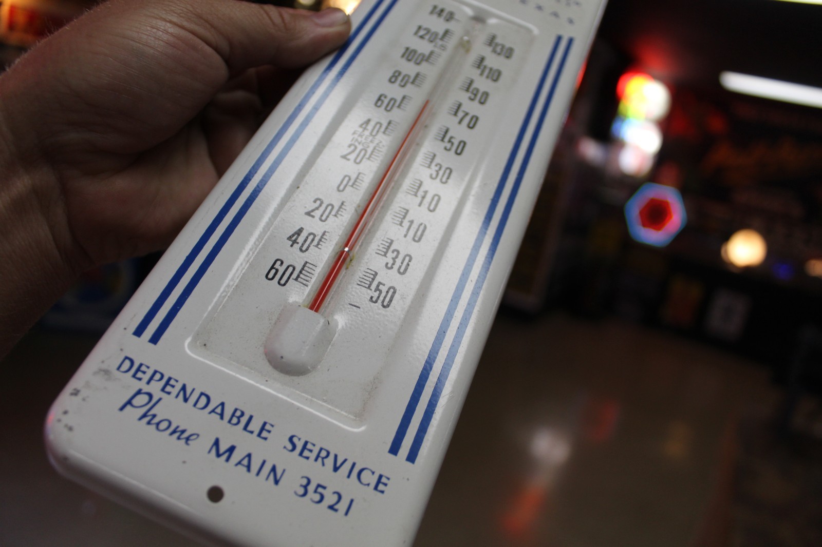RARE 1950s TONY LAMA BOOTS TEXAS DEALER METAL THERMOMETER SIGN EL PASO COWBOY