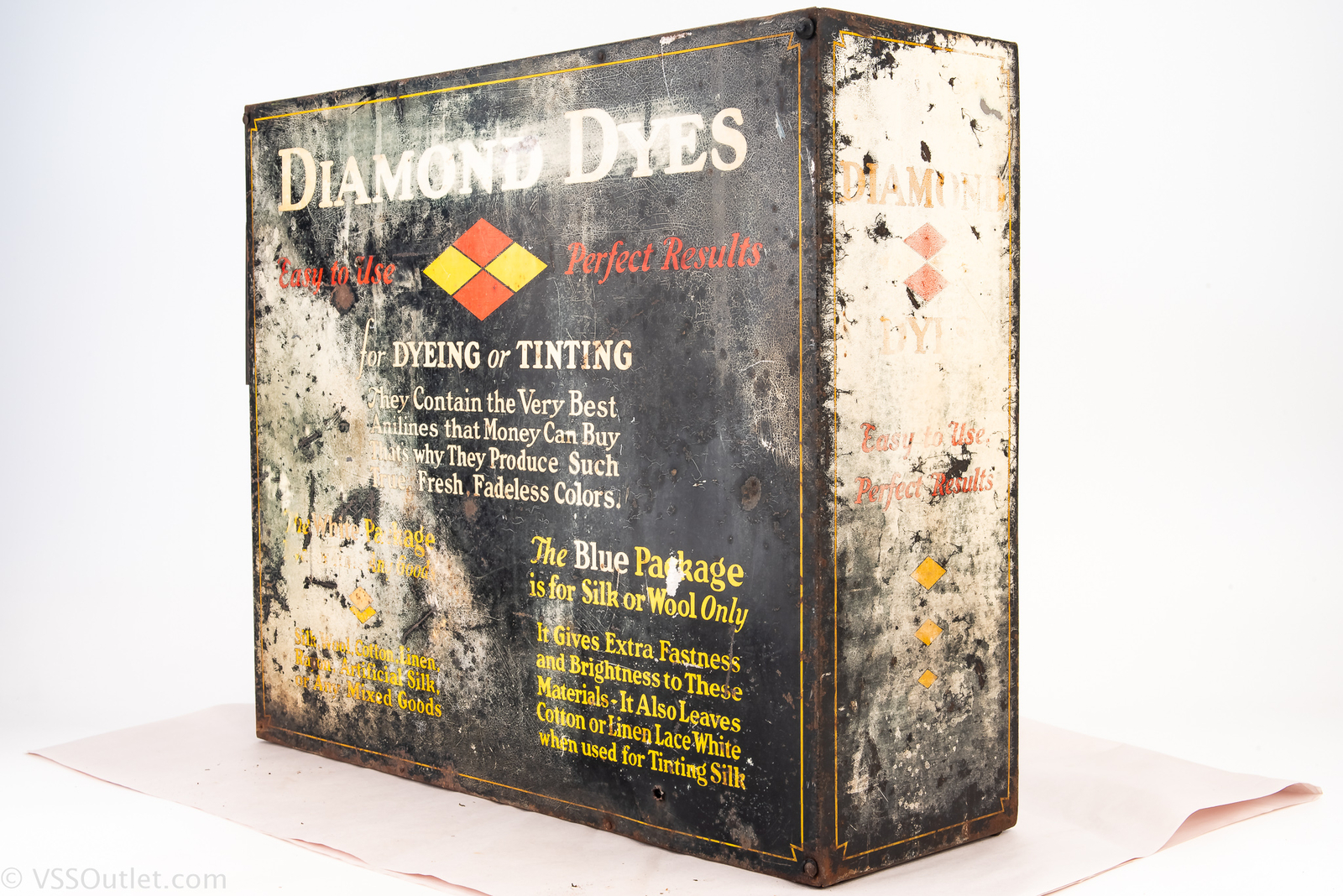 Diamond Dyes Early 20th Century Metal General Store Advertising Cabinet V26
