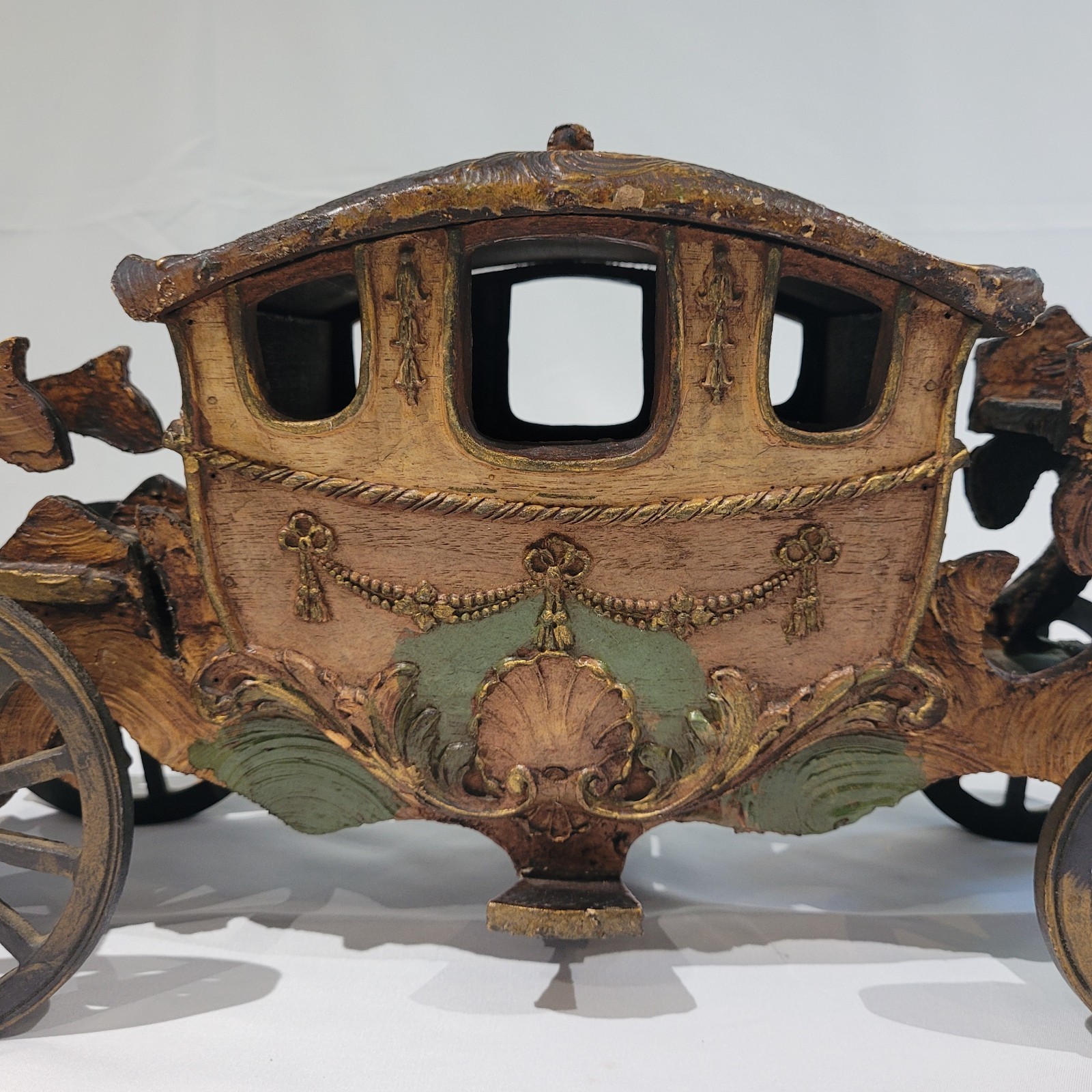 RARE ANTIQUE 1800’S WOOD TOY-ROYAL VICTORIAN CARRIAGE-METAL WHEELS – BEAUTIFUL!!