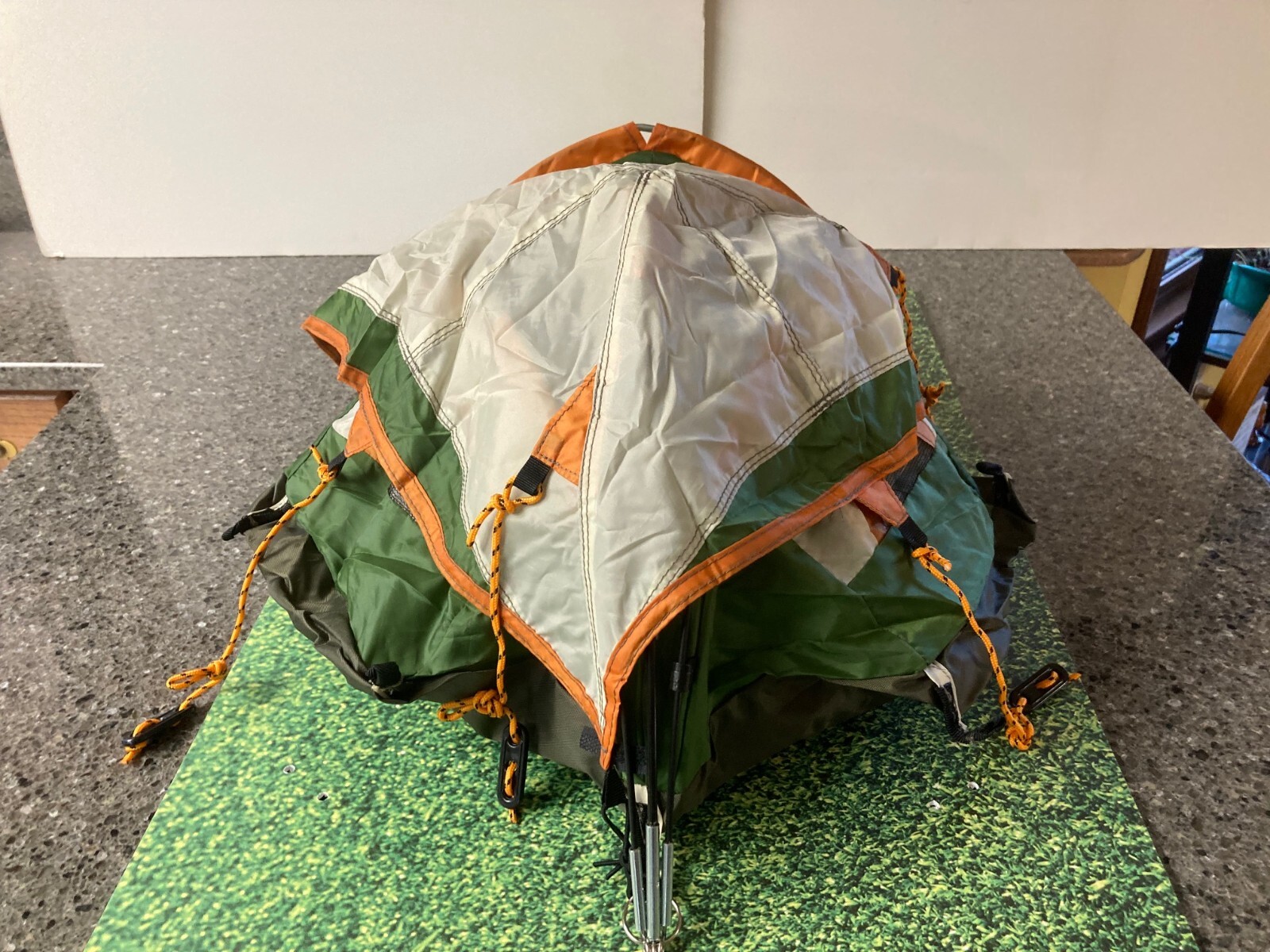 Field and Stream Tent – Store Display Salesman Sample “New” Never Displayed
