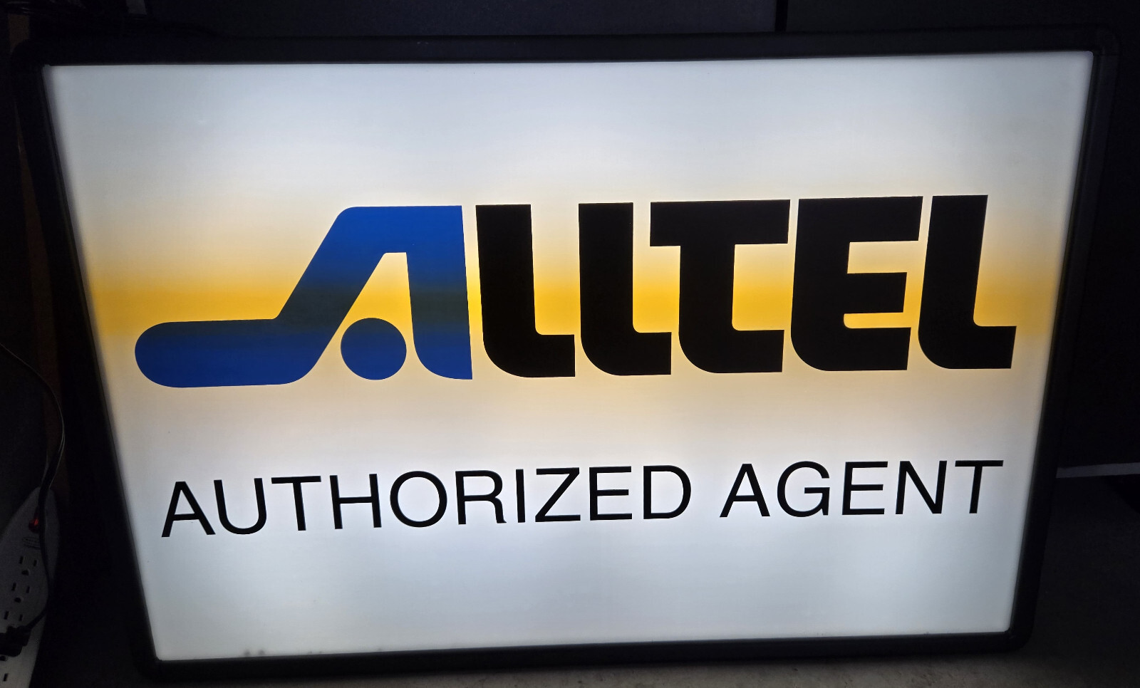 Alltel Light Up Display Sign 36″ X 24″ X 4″ VINTAGE WORKING W/ HANGING HARDWARE