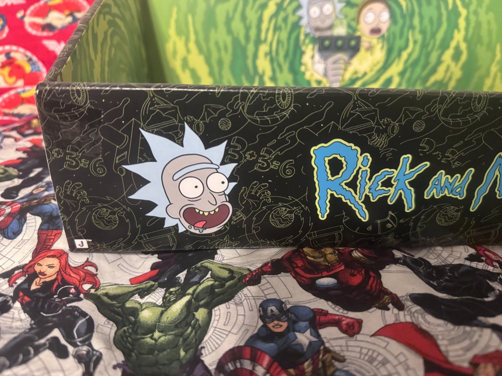 ADULT SWIM RICK AND MORTY JAZWARES STORE DISPLAY BOX FOR COLLECTIBLES RARE LTD