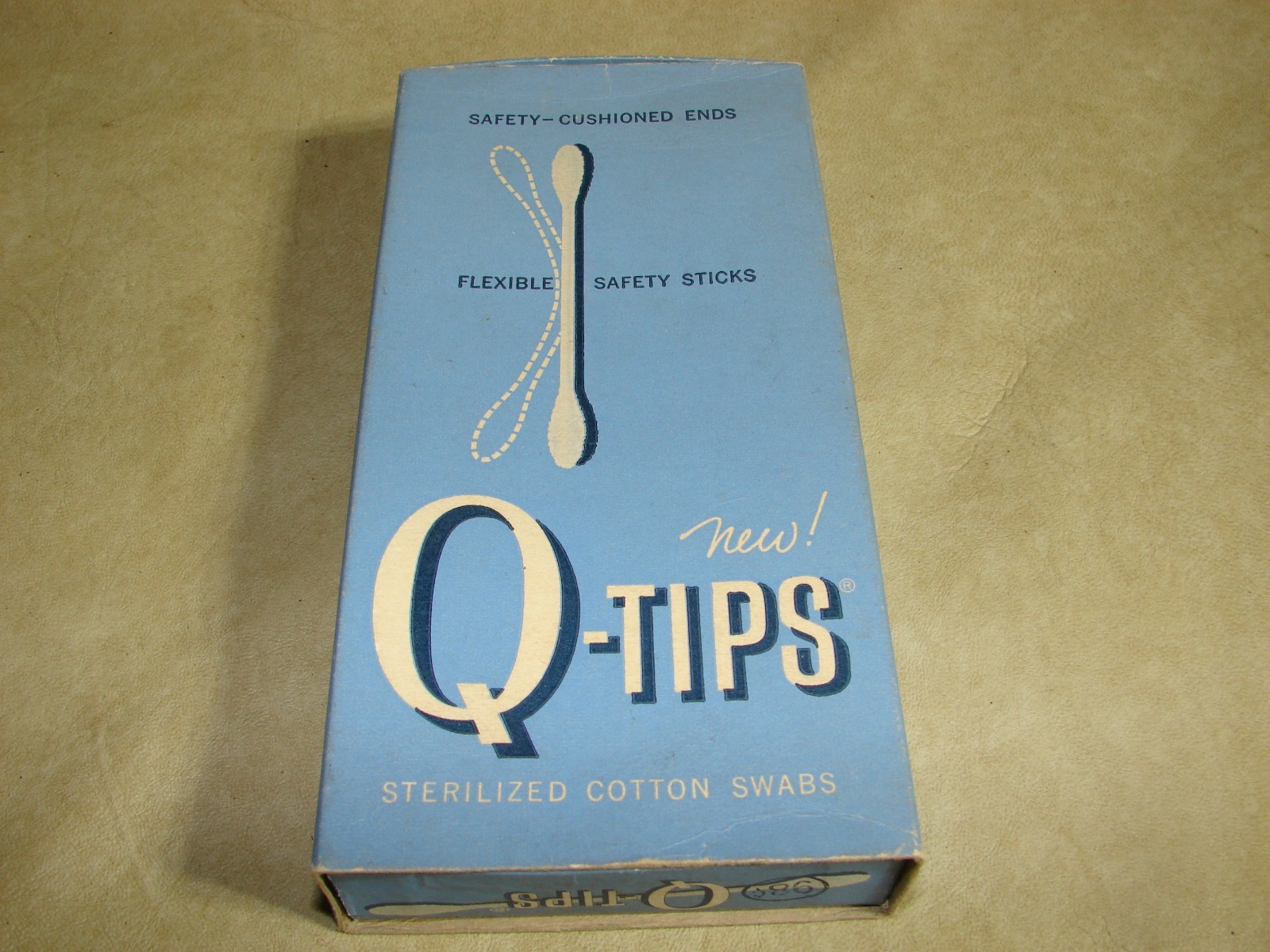 Vintage Q Tips Original Packaging Box 1960s 98 cents -#8
