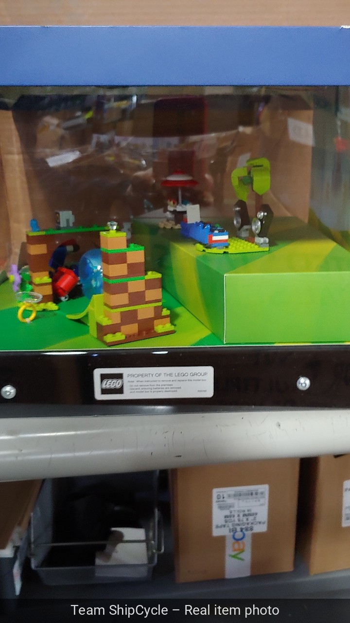 U26065 LEGO Sonic The Hedgehog 76990 Store Display Model Box DAMAGED
