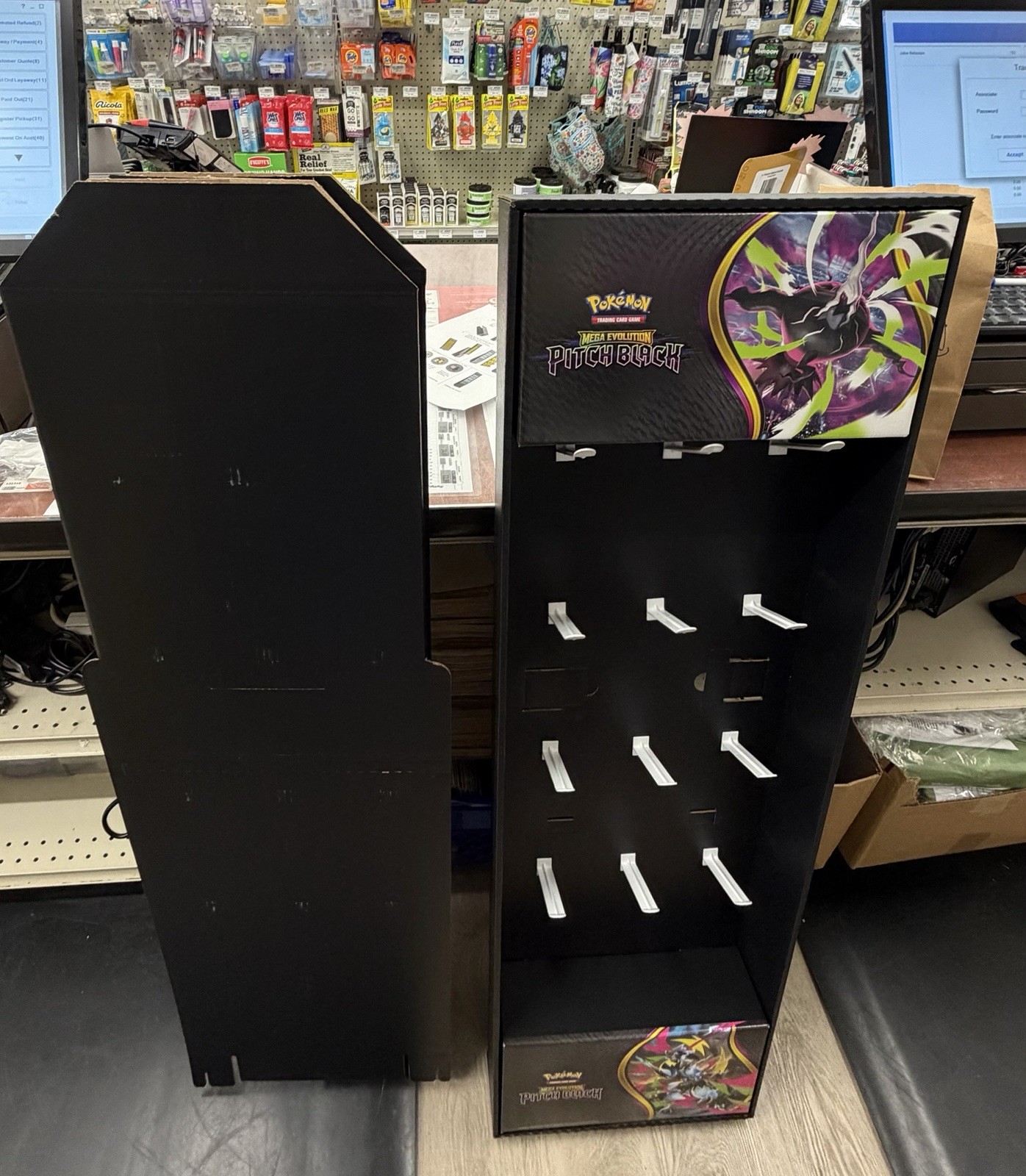Pokemon TCG – Pitch Black Retail Standee Display NO BOOSTERS