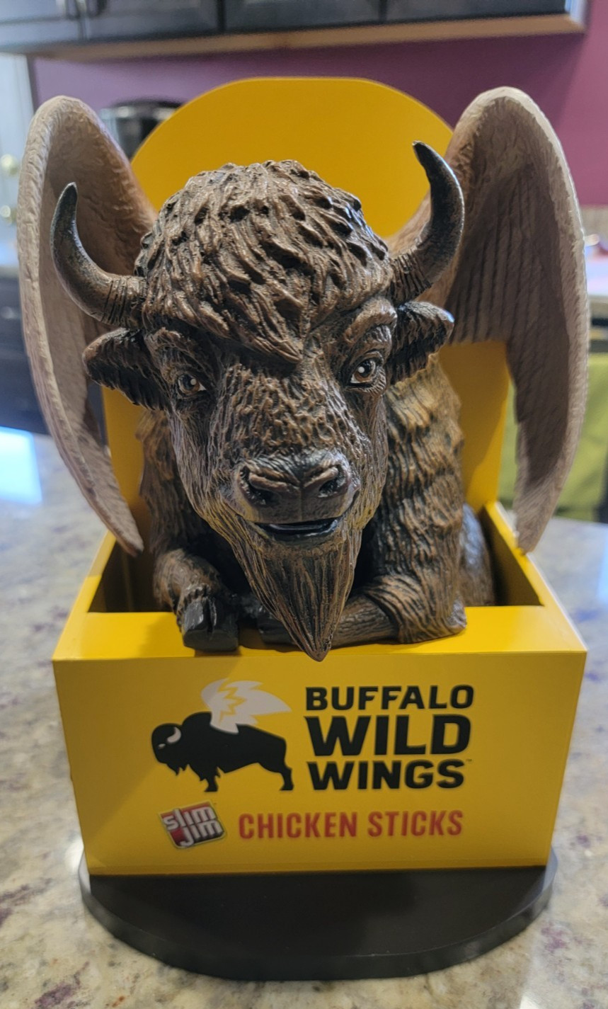 Slim Jim Buffalo Wild Wings Counter Display Chicken Sticks Promo Statue (Rare)