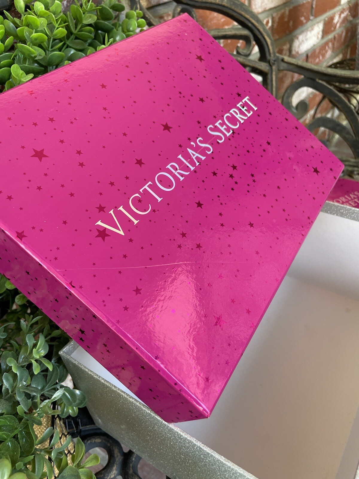 Victoria’s Secret Display Gift Boxes; Hot Pink & Stars/Glitter; Rectangle/Round