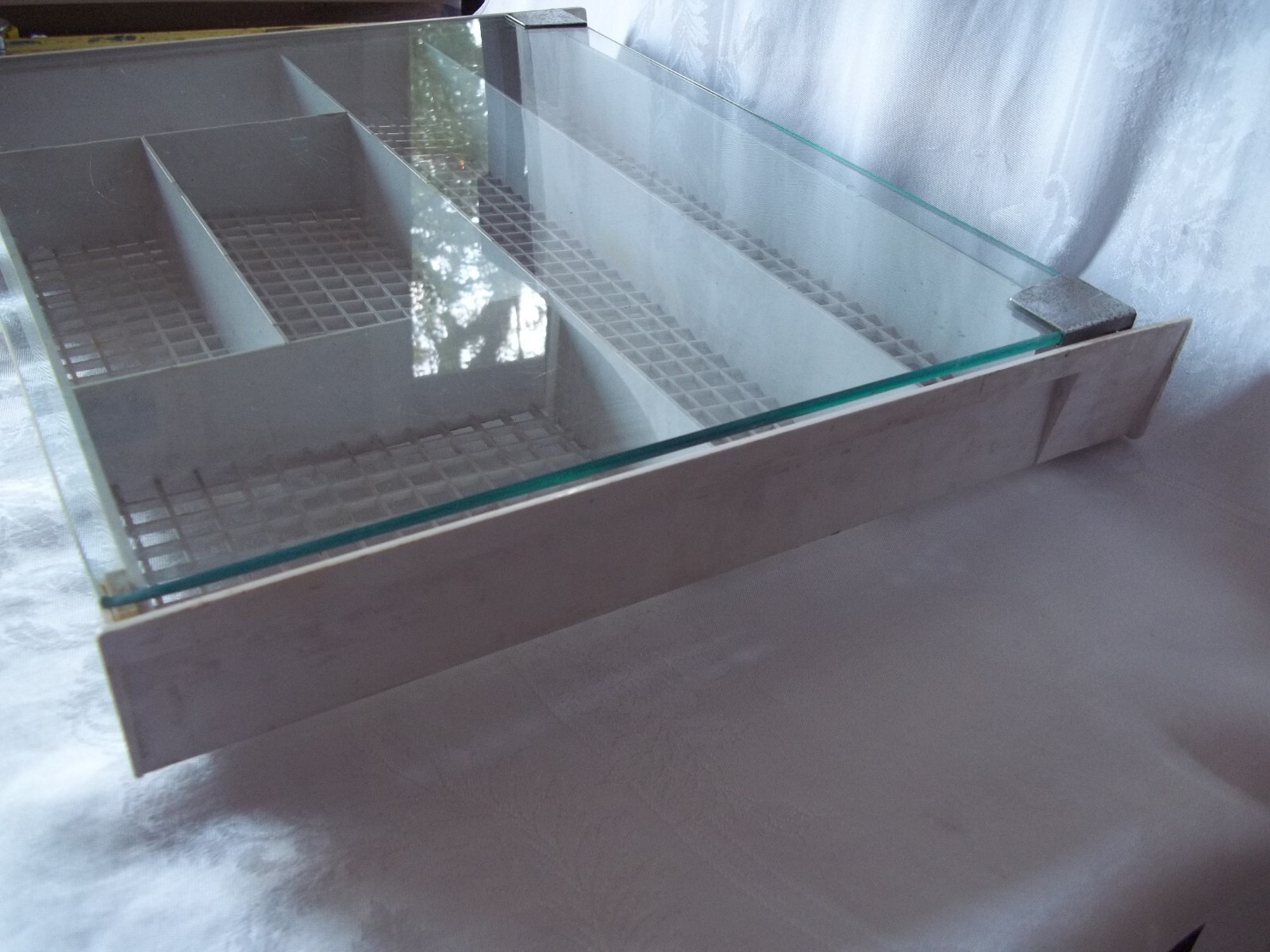 Vintage GILLETTE STORE COUNTERTOP RAZOR DISPLAY CASE With Glass Top 2.5”x14x17”