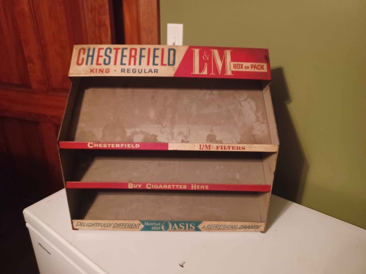 VINTAGE CHESTERFIELD/LM METAL GENERAL STORE CIGARETTE DISPLAY RACK