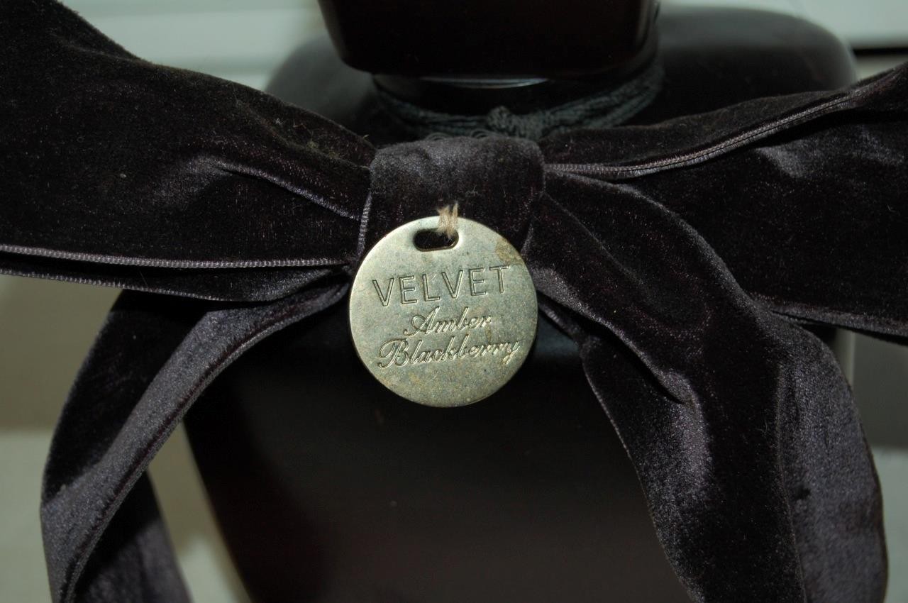 Rare Victoria’s Secret Velvet Amber Blackberry Perfume Bottle Store Prop Display