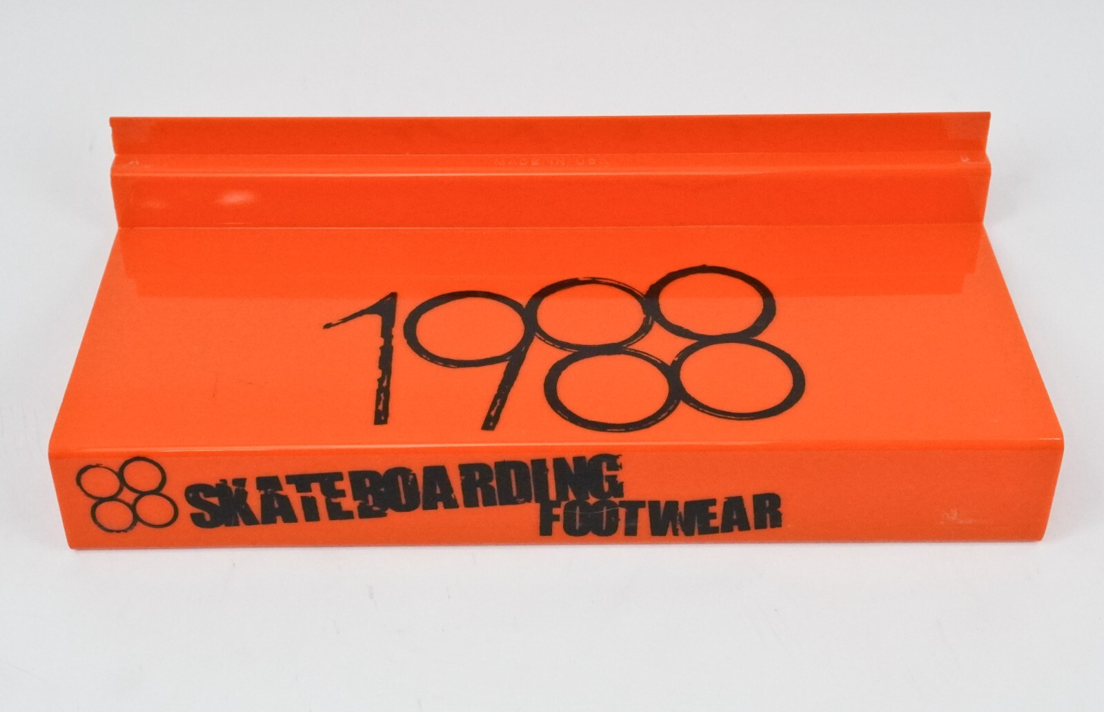 “88” Footwear Shoes Skate Skateboard SLATWALL SHELF Display Orange NOS Markovich