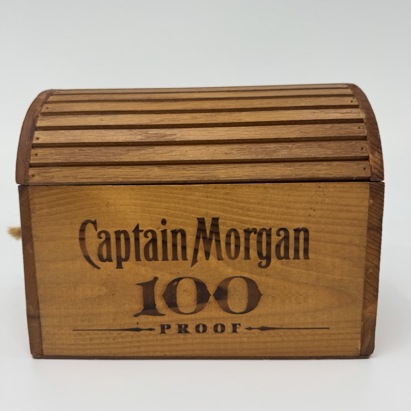 Captain Morgan 100 Proof Wooden Treasure Chest Box Promo Display Chest w Drawer