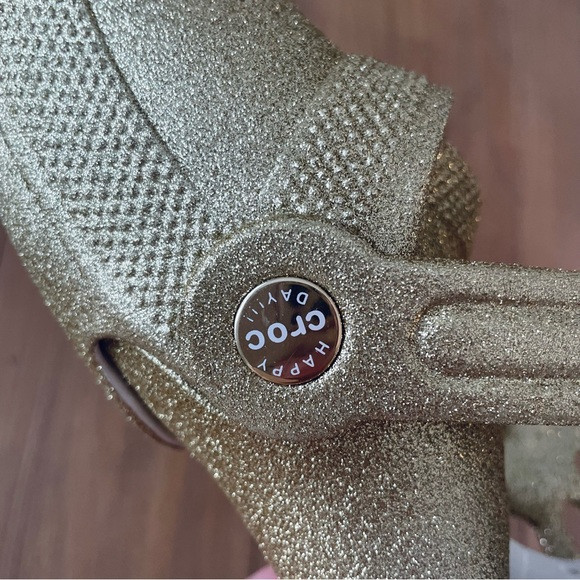 Croc Day 2021 Lil’ Classic Gold Glitter Exclusive Shoe Figure Doll 10”