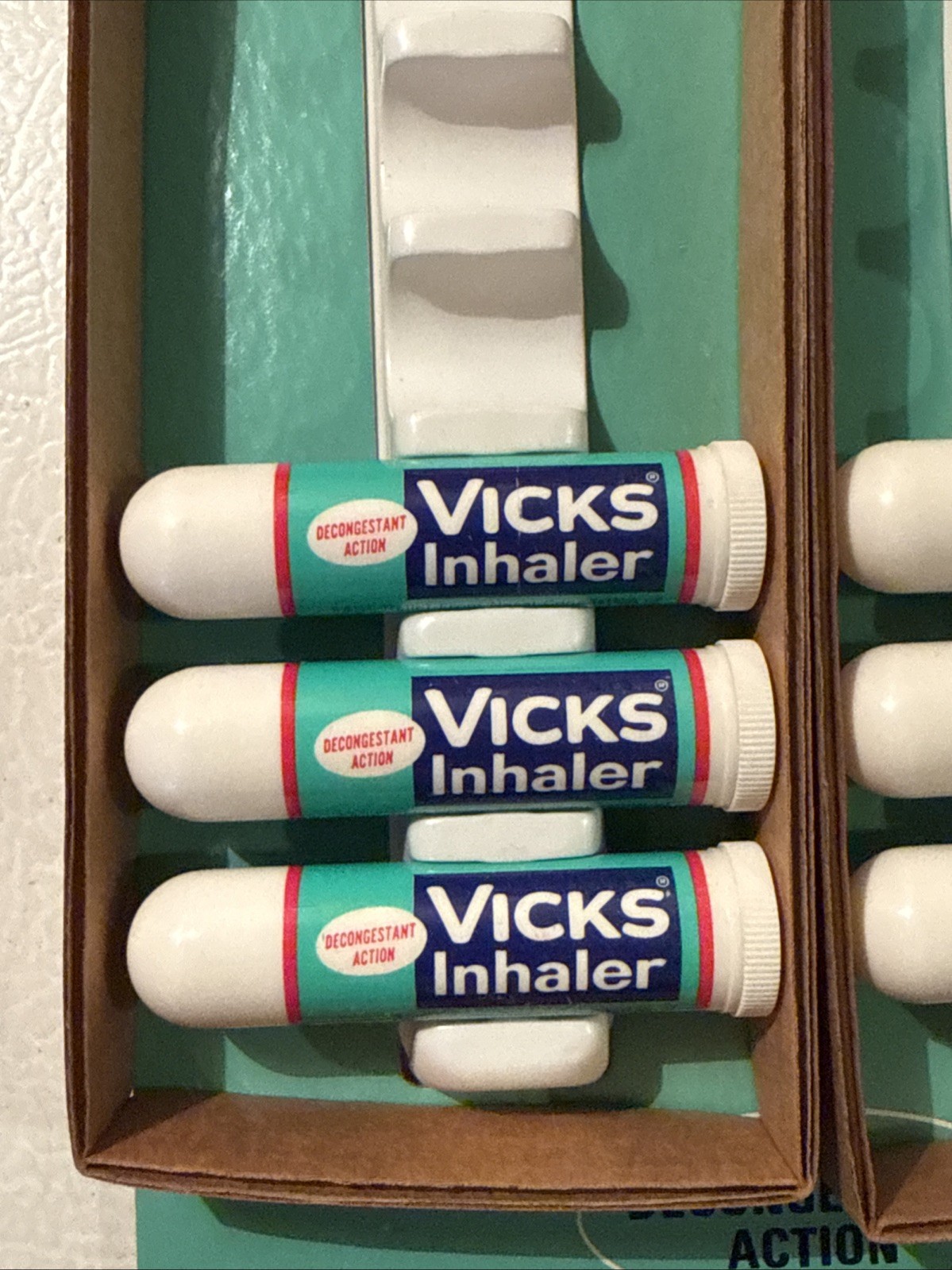 Vintage 1960’s Vicks Inhaler Store Display with (6) Original NOS Tubes and Box