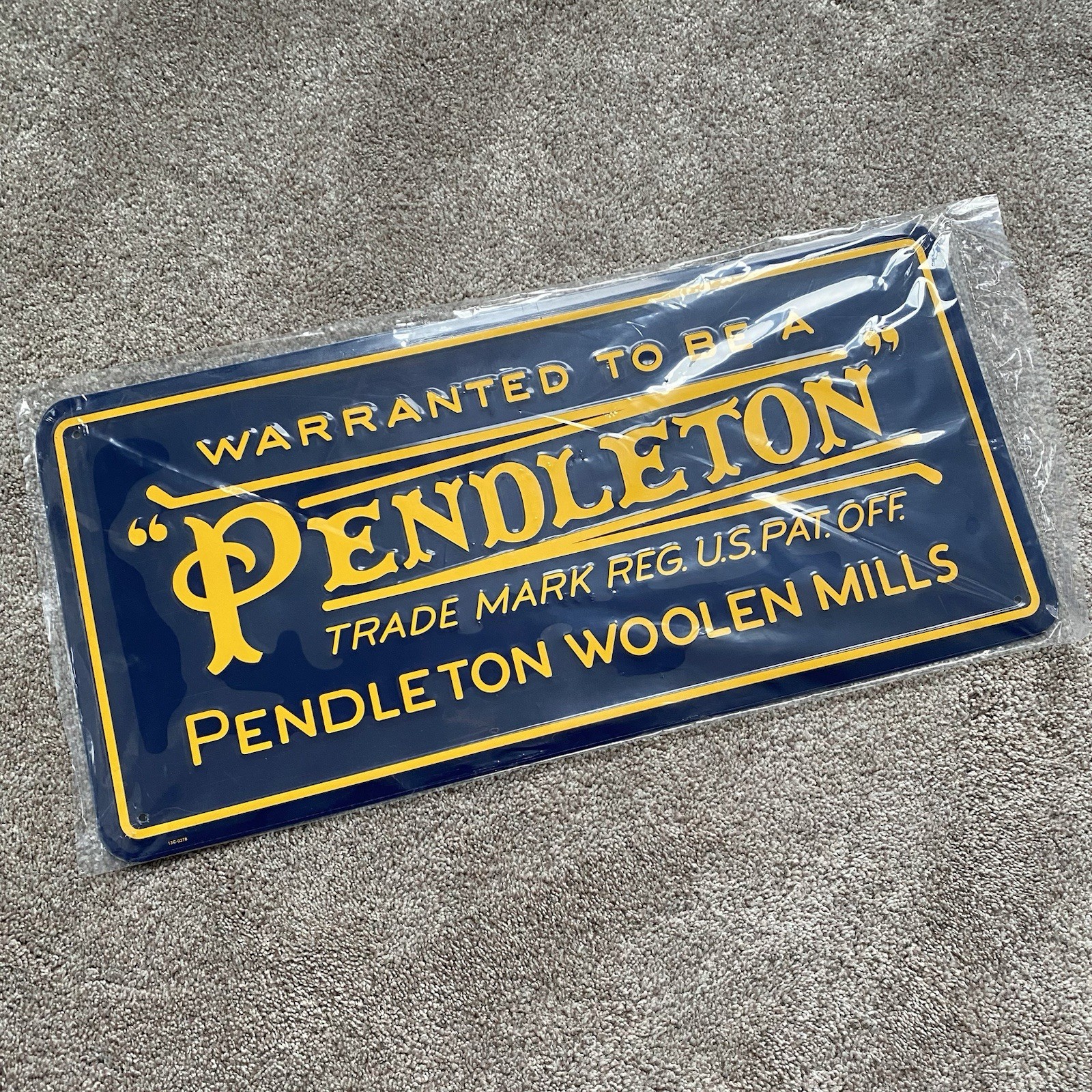 Pendleton Woolen Mills Metal Advertising Tin Sign – 11.5″ x 24″ NWT vintage vtg
