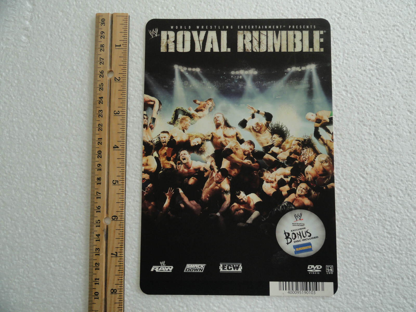 WWE ROYAL RUMBLE – BLOCKBUSTER VIDEO BACKER CARD 5″X8″- NO MOVIE