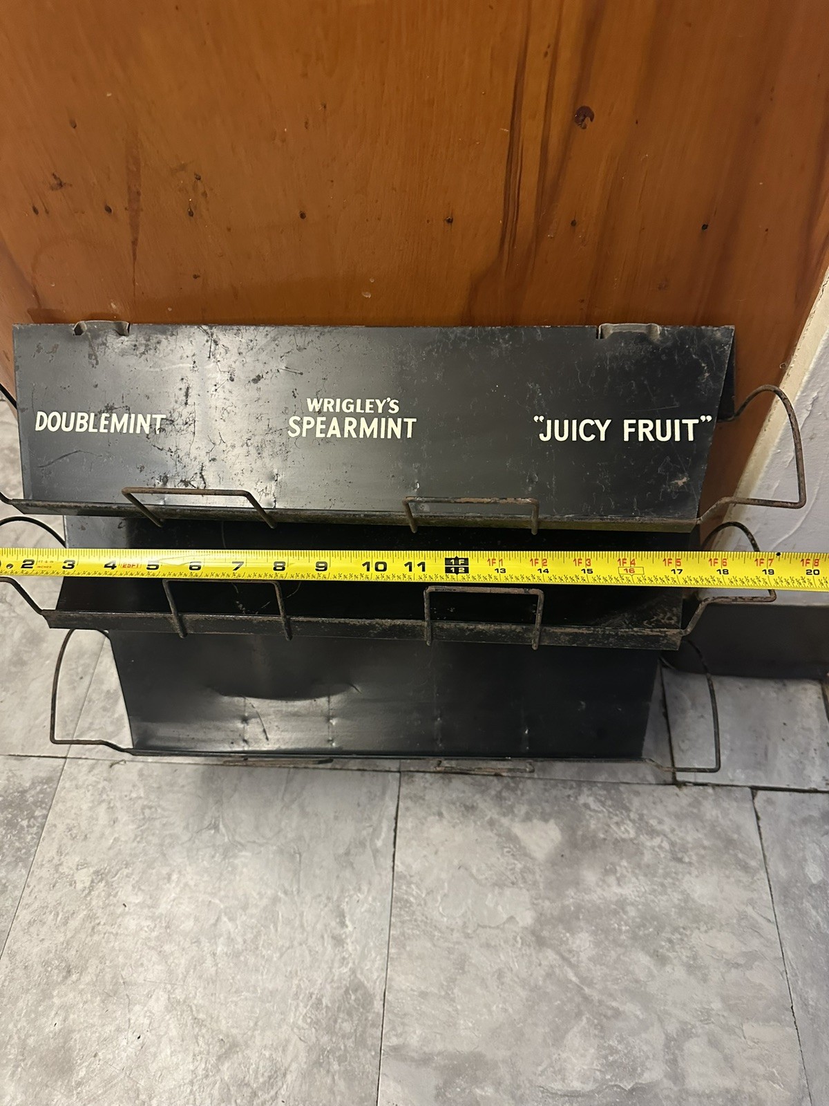 Early 1960s WRIGLEY’S CHEWING GUM Advertising Counter Display Rack JUICY FRUIT +