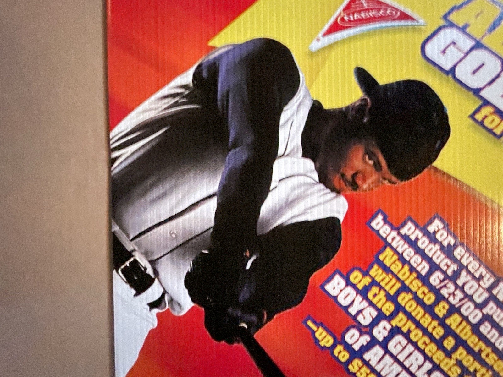 Griffey Jr 2000 Nabisco Boys Club Cardboard 24” X 24” Store Advertisement New!