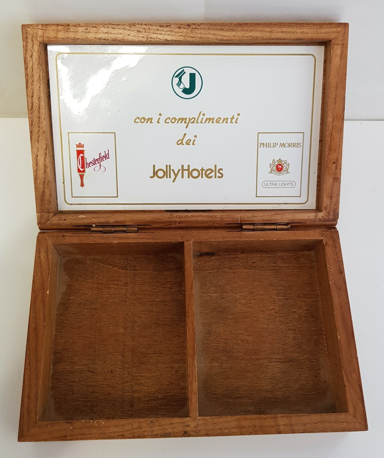 JOLLY HOTELS CHESTERFIELD PHILP MORRIS Pub Cigarette Tobacco Holder Wooden Box