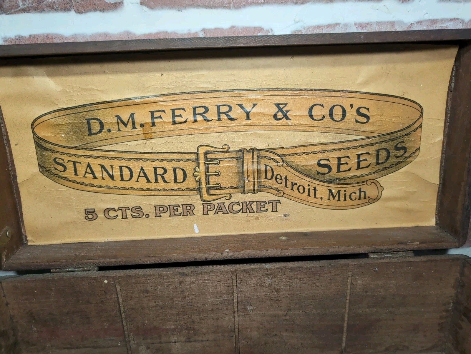 Antique D.M. Ferry & Co’s standard seeds Wooden Box Store Display Advertisement