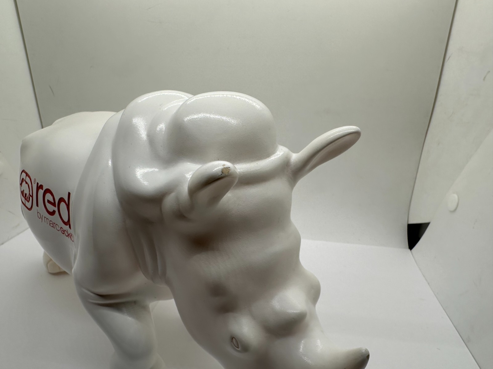 RARE MARC ECKO STORE DISPLAY WHITE RHINO RED “COLLECTIBLE” 11.5″x6.5″