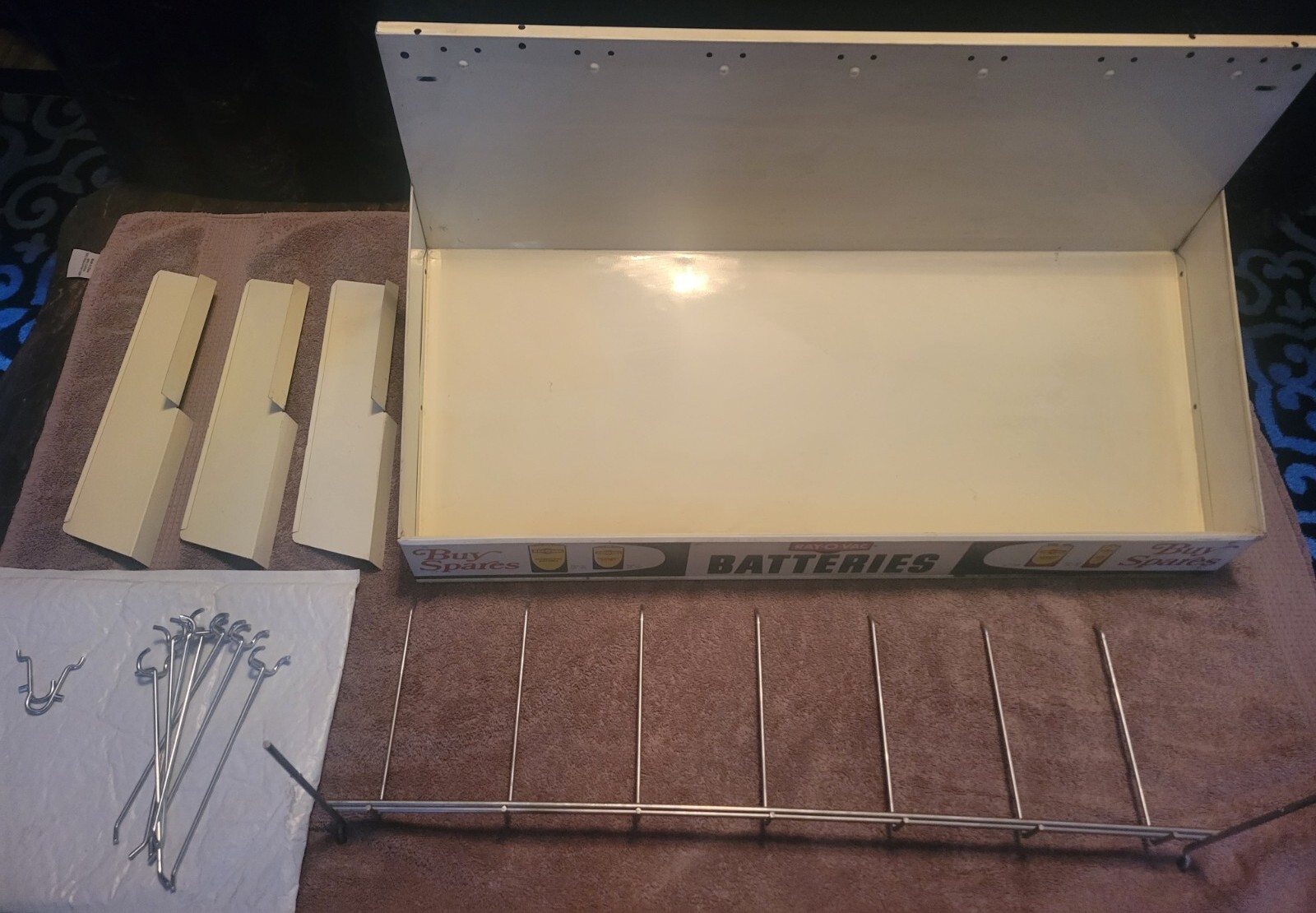 Large Vintage Ray•O•Vac Flashlight Batteries Counter Wall Display Cabinet NOS