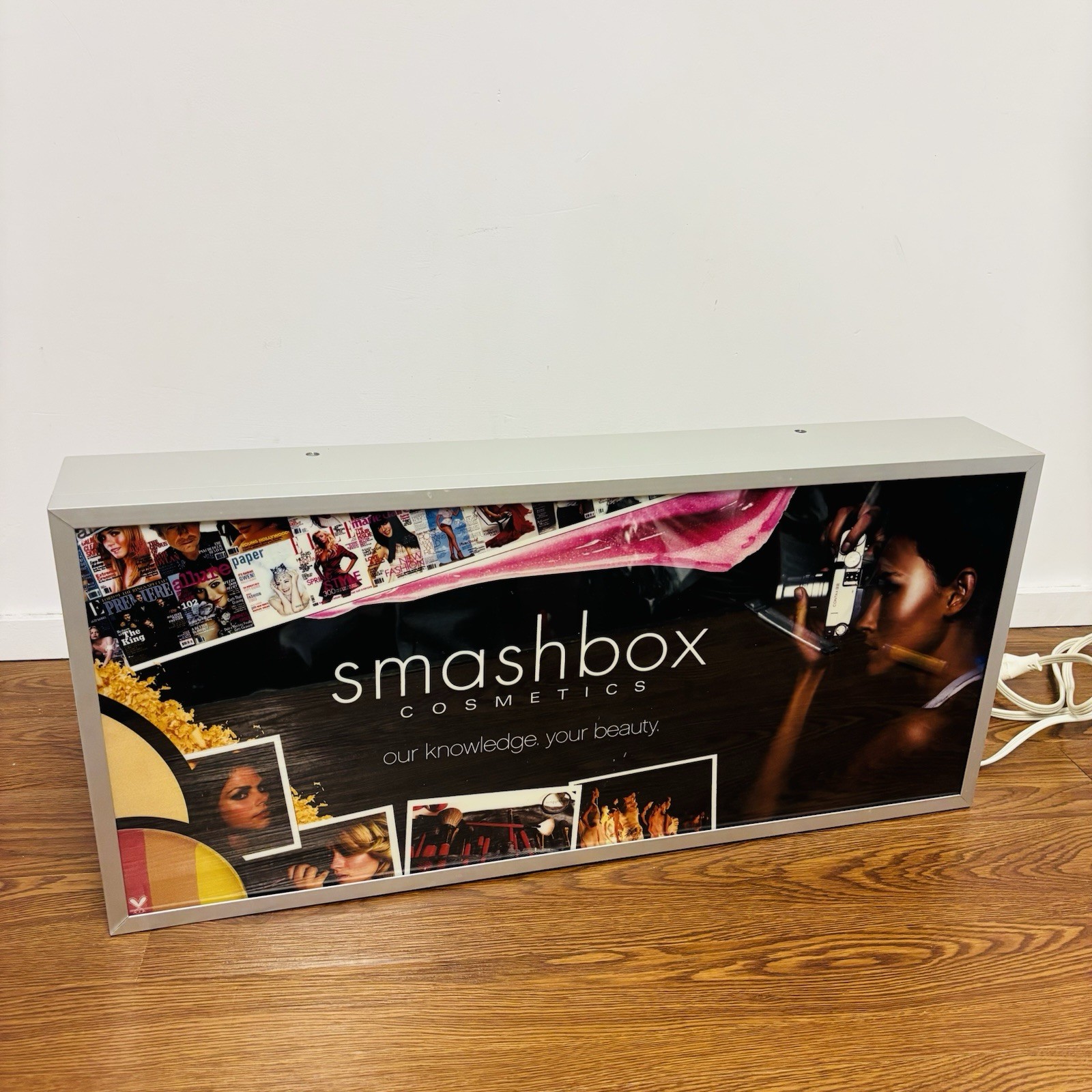 Smashbox Cosmetics RARE Light Up Commercial Display Sign Advertisement – Rare!