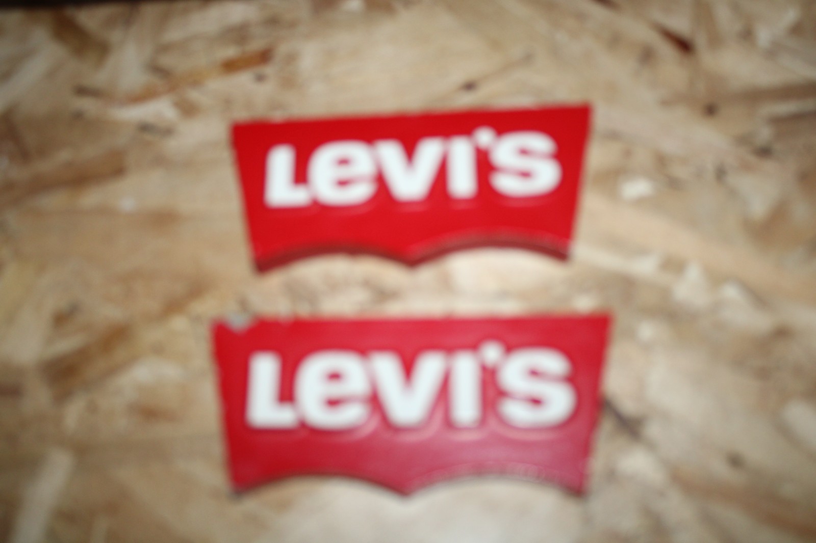 2 VINTAGE LEVI’S BLUE JEANS LOGO FOR DISPLAYS 2 1/4″ x 5 1/8″ FREE SHIPPING