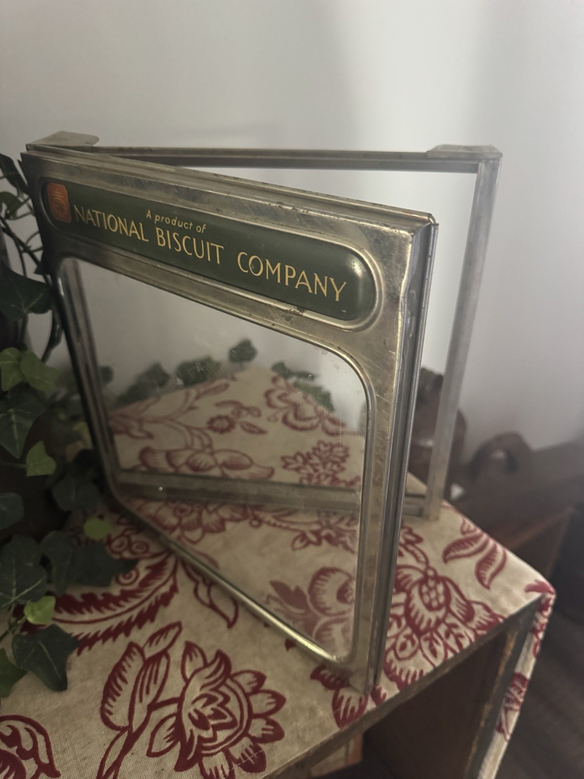 National Biscuit Company Glass Display Cover