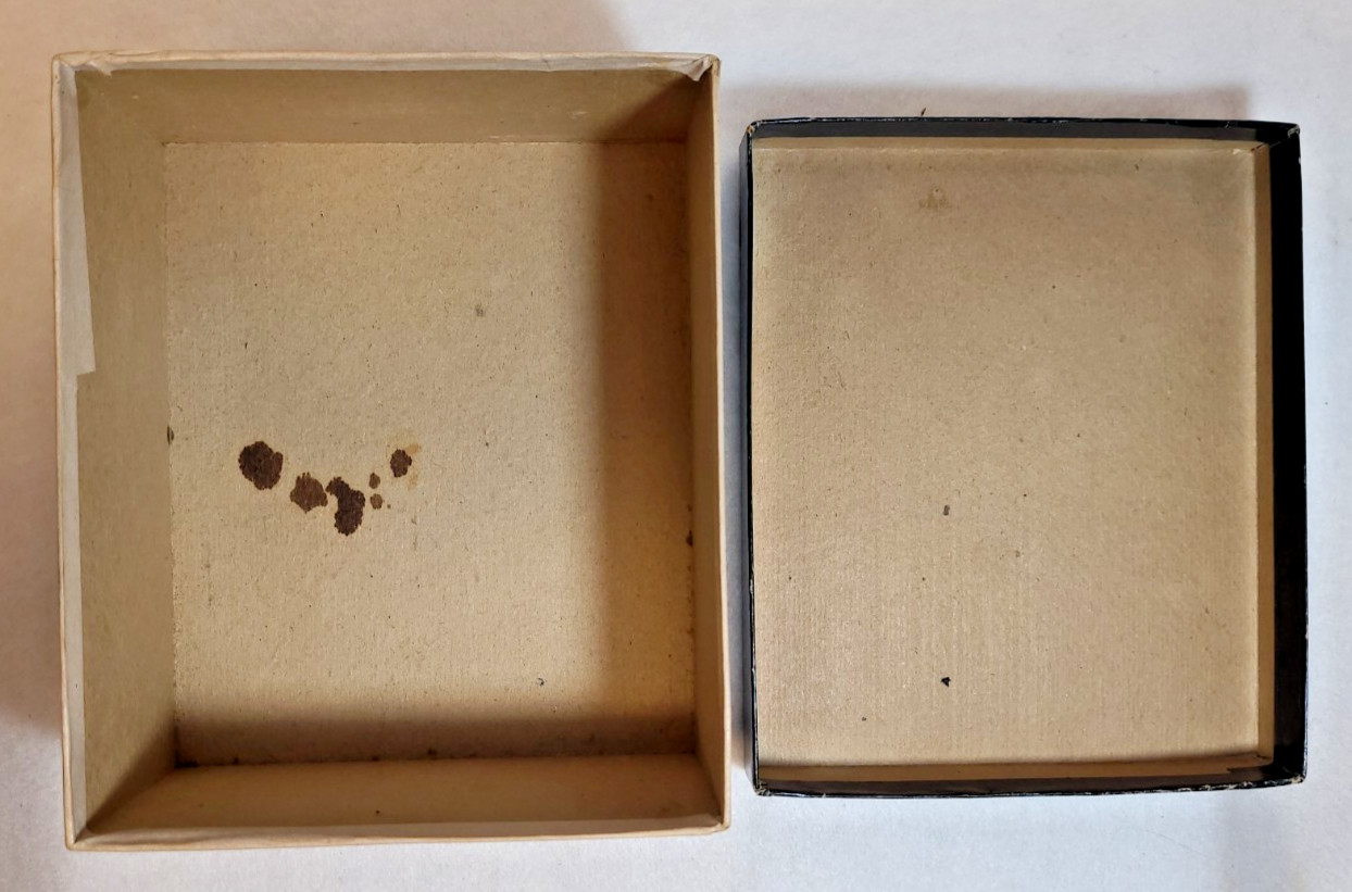 Antique Raphael Linene Reversible Collar Co Box Only Vintage Boston MA Size 15