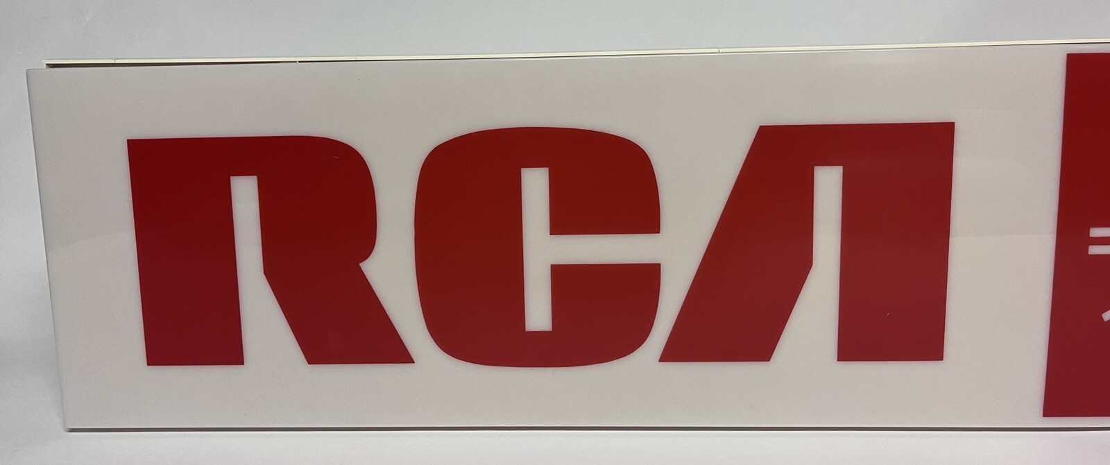 Working Vintage 1980s RCA Red White Lighted Sign Clock Store Display Illuminated