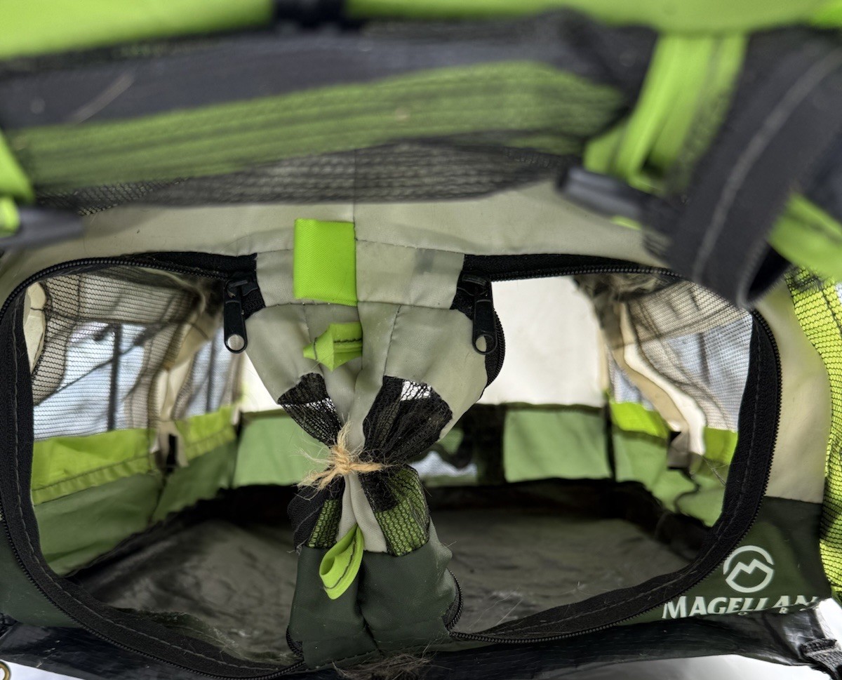 Magellan Mini Tent Store Display Salesman Sample