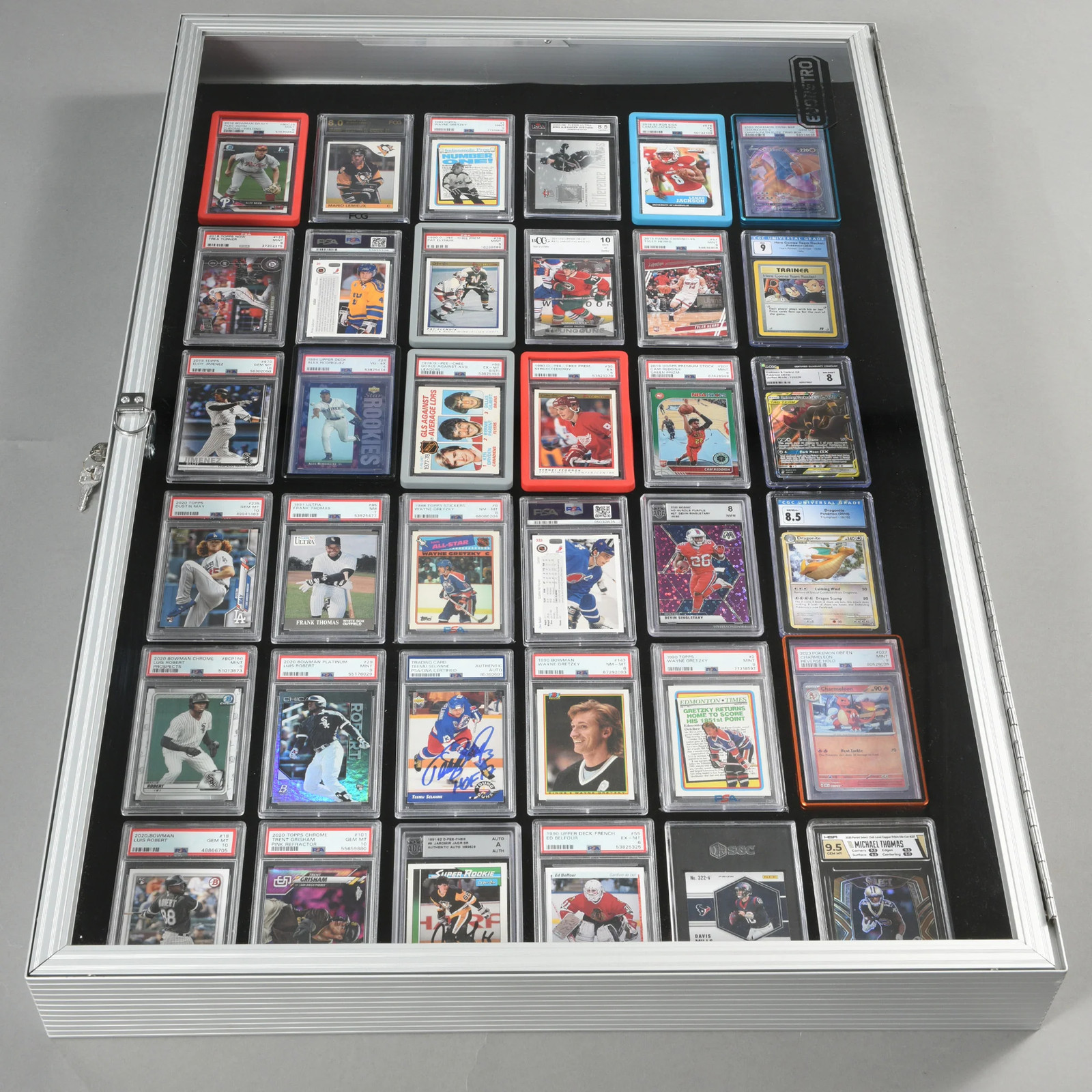 Lockable Aluminum Display Case 36 x 24 x 4″ Silver Showcase for Collectibles