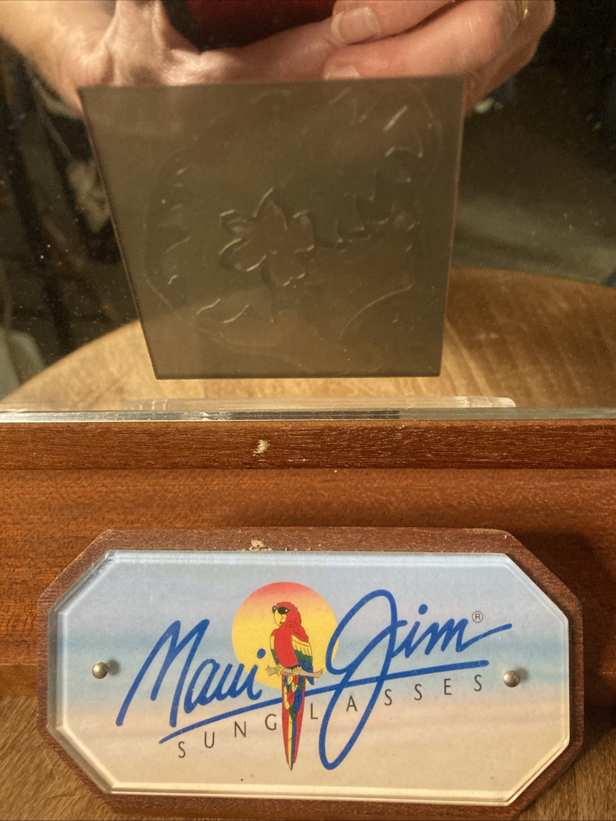 PREOWNED – MAUI JIM SUNGLASSES STORE DISPLAY, WOOD MIRROR, DARK BROWN, Great Con
