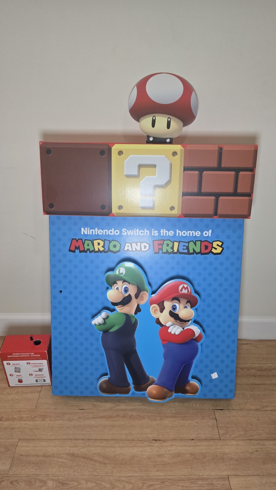 Nintendo Switch Mario & Luigi Store Display w/ Working Mushroom Movement