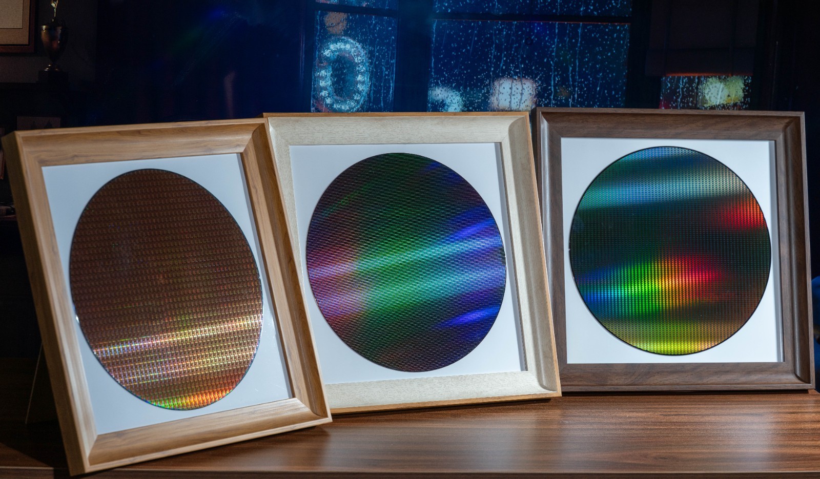 Framed Silicon Wafer Display for Vintage CPU Microchips Tech Wall Art (8&12inch)