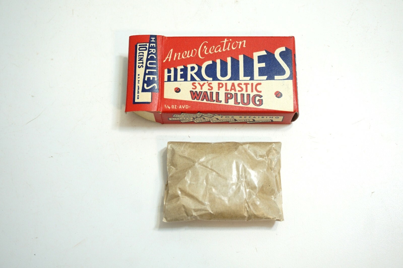 NEW 1940’S HERCULES SY’S PLASTIC WALL PLUG REPAIR KIT MINT ON DISPLAY CARD NOS!!