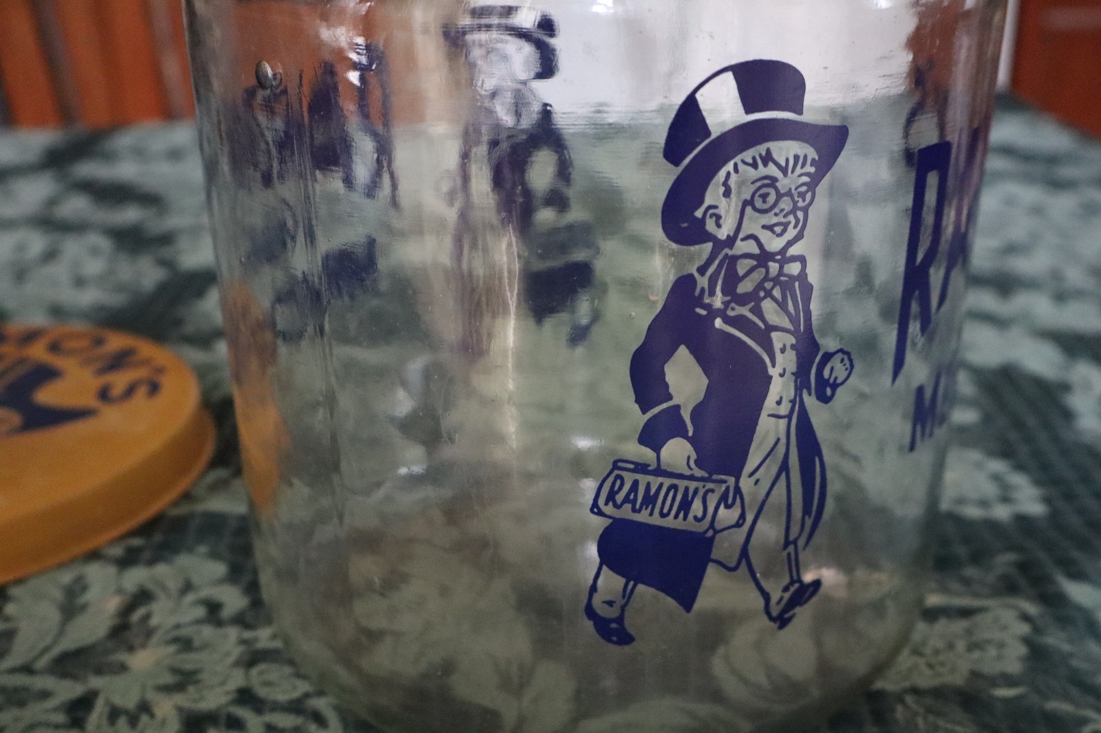VTG RAMONS QUALITY MEDICINE THE LITTLE DOCTOR COUNTER TOP DISPLAY JAR