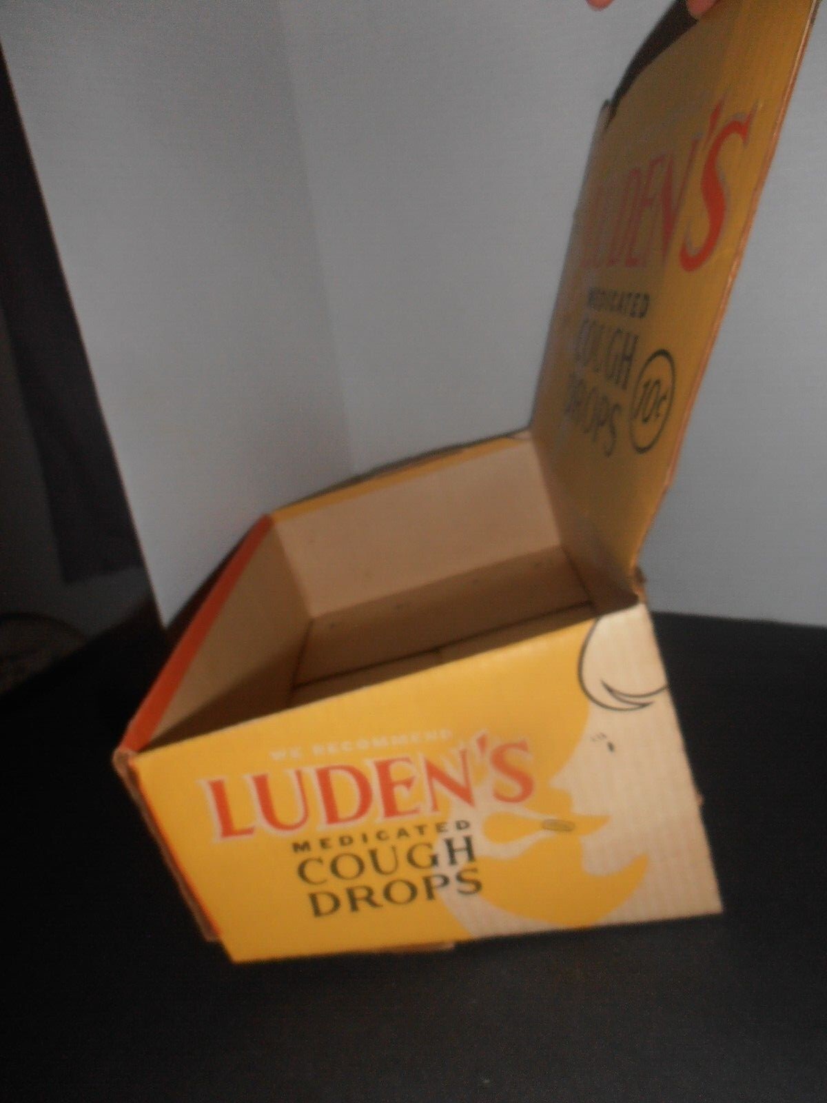 LUDEN’S cough drops 1950s store display box – old store stock