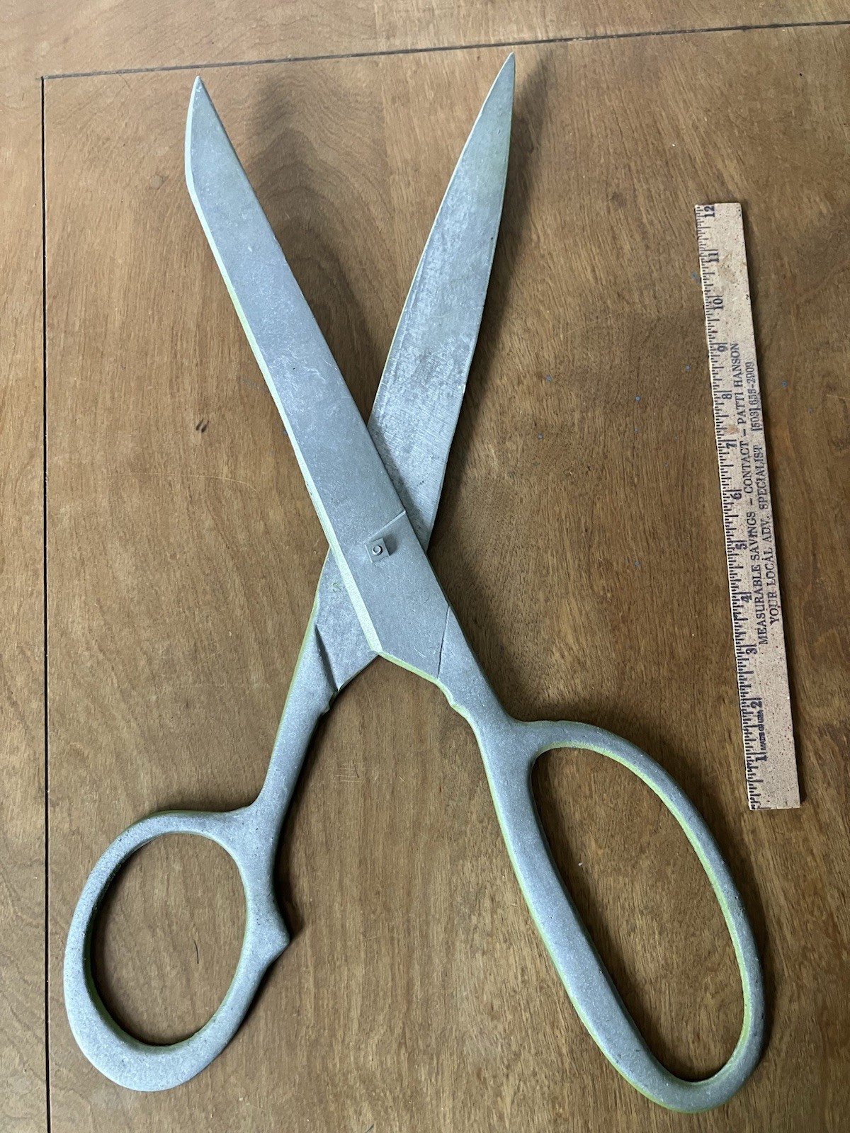 Vintage Huge Scissors Store Display Or Decor Green Cast Metal 21 7/8” Long Large